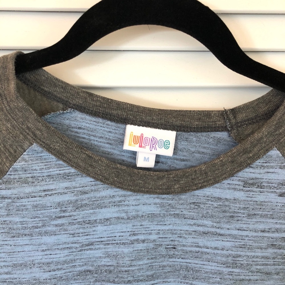 Lularoe Randy T - Picture 2 of 2